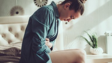 20 aastat igakuiseid valusid: selle menstruaalhäire vaimsed ja füüsilised sümptomid on mind täiesti ära kurnanud