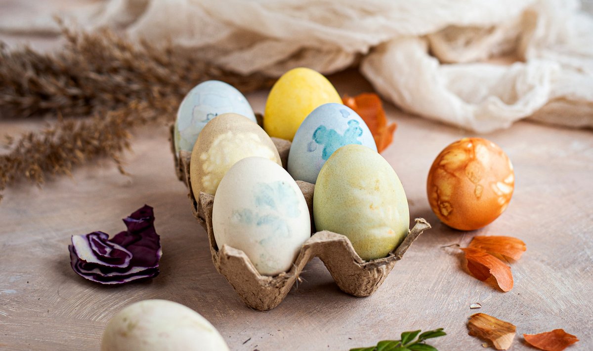 Naturaalselt värvitud munad