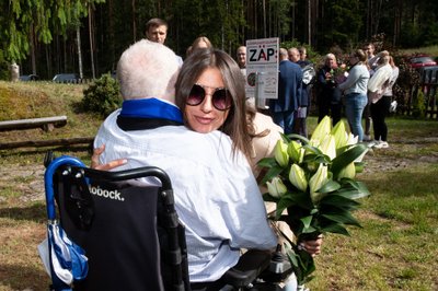 Hundisilma. 05.07.2020. Edgar Savisaar pidas teist korda oma 70 juubelit.