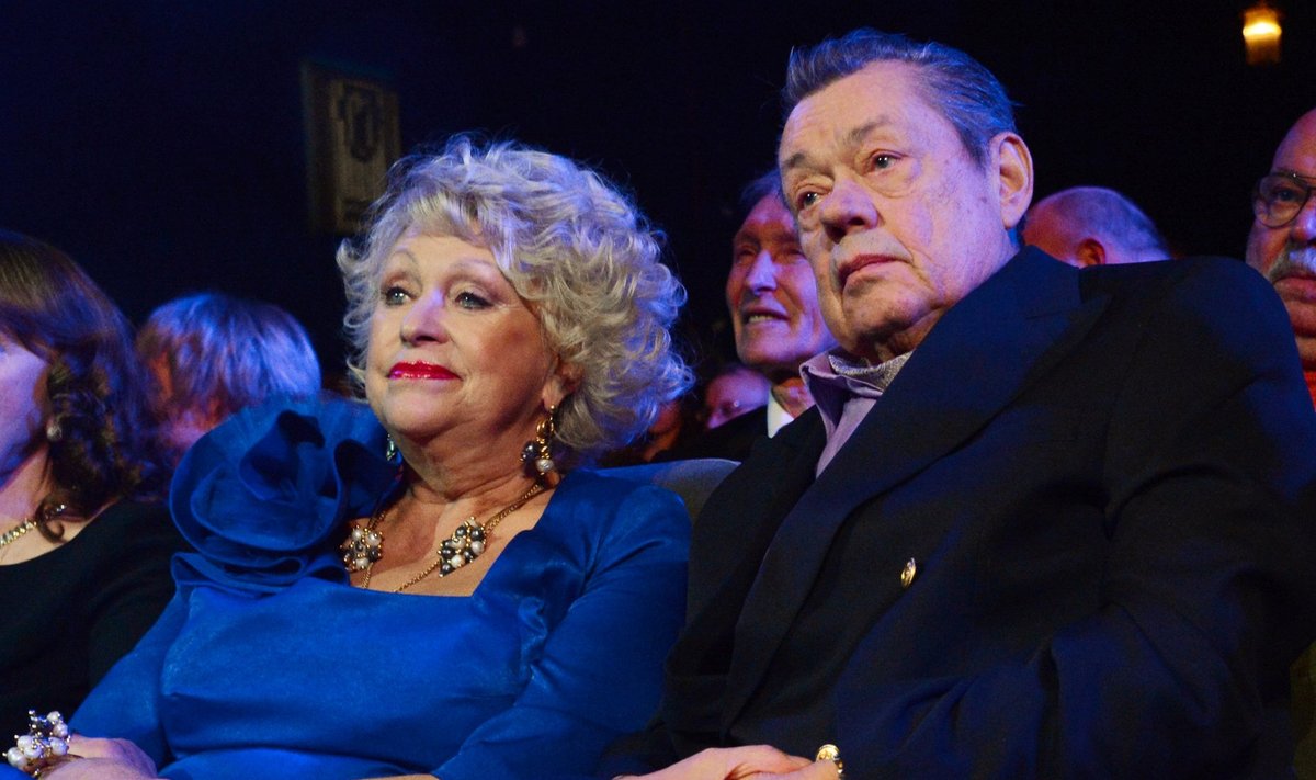 Gala marks Nikolai Karachentsov's 70th birthday at Lenkom Theater