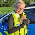 FOTO | Politsei päästis kassipoja teelt