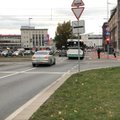 ВИДЕО | На перекрестке в центре Таллинна водители постоянно нарушают ПДД. Полиция обещает принять меры 