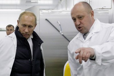 Jevgeni Prigožin (paremal) on Venemaa presidendi Vladimir Putini lähedane liitlane.