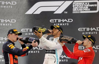 Tõenäoline stsenaarium: Lewis Hamiltonist saab järgmisel aastal Charles Leclerci tiimikaaslane, Max Verstappen liitub Mercedesega