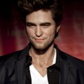 Robert Pattinsonil puhuvad uued armutuuled rokijumala Elvise lapselapsega