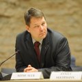 Noarootsi püsiühenduse asjus võeti aeg maha