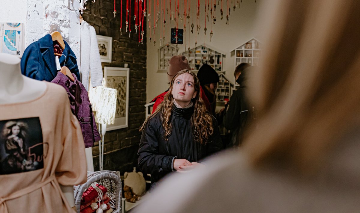 Galeriide öö osutus äärmiselt popiks ning kiirelt täitusid nii eesti-, inglis-, kui ukrainakeelsete kunstituuride kohad.