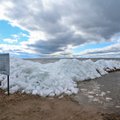 ФОТО и ВИДЕО | Торосистый лед повредил инвентарь на променаде