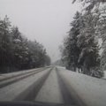 FOTOD: Terve Eesti kattus lumega, teeolud on kohati väga rasked