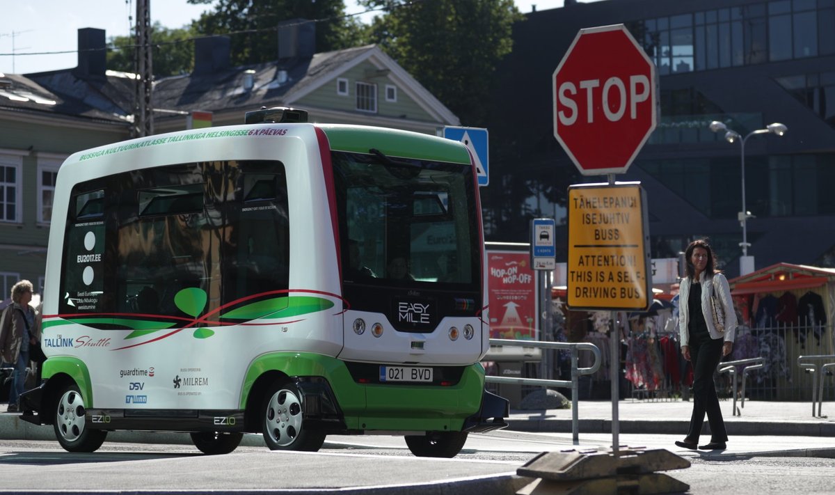 Suur innovatsioon Eesti teedel - isesõitev buss. Selle tegid noored koostöös õppejõududega TalTechis.