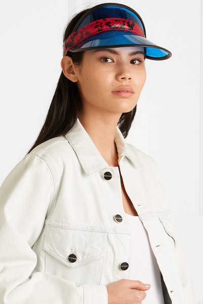 Retromõjutustega Rag & Bone’i nokatsi teeb ekstravagantseks ussimuster. Hind 80.–