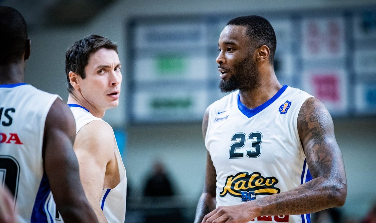 Arnett Moultrie (23)