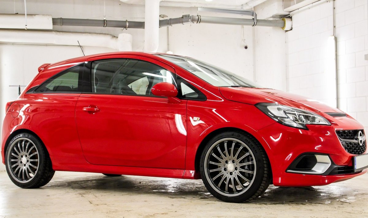 Keraamikaga kaetud Opel Corsa