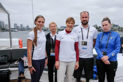 Kaljulaid osales Võitmatute mängude avatseremoonial, kus osalesid ka Eesti teenistuses viga saanud kaitseväe veteranid