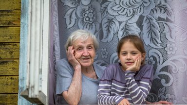 Täna on vanavanemate päev! | 12 vahvat põhjust, miks vanaema ja vanaisa on eriti mõnus olla