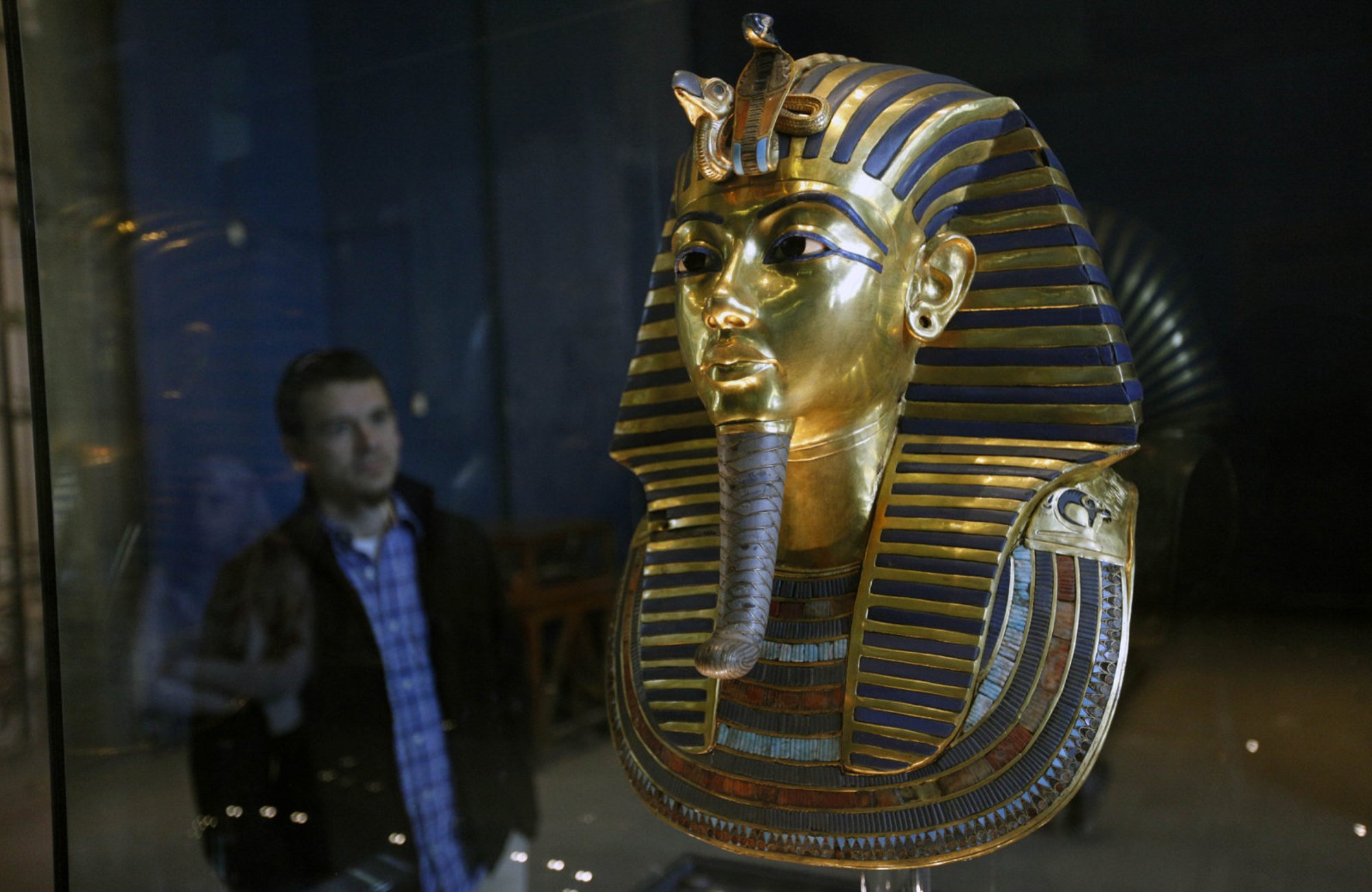 Золотая маска Тутанхамона. Мумия
