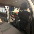 Впервые в Эстонии: в такси Tulika Takso водителей отделяют от пассажиров перегородкой