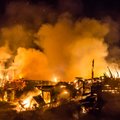 FOTOD: Saaremaal põles elumaja maani maha, peremees pääses omal jõul hoonest välja