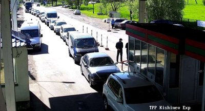 Transnistriast lahkuvate autode järjekord teisipäeval
