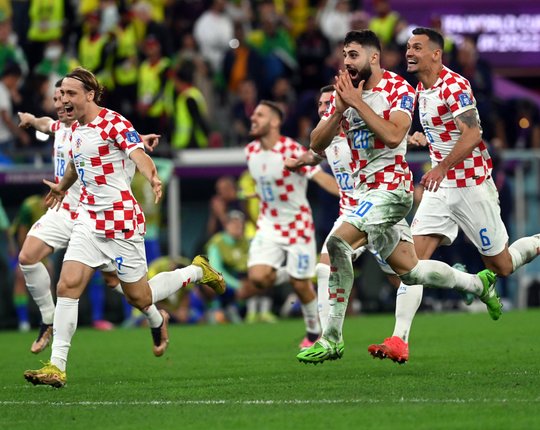 BLOGI | Horvaatia alistas penaltiseerias Brasiilia ja pääses poolfinaali!