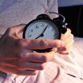 Üleminek talveajale: arst annab nõu, kuidas kella keeramise järel unega toime tulla