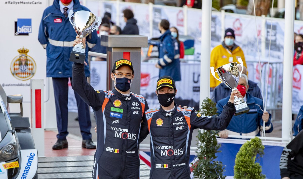 Thierry Neuville (vasakul) ja Martin Wydaeghe.