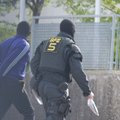 FOTOD | Saksa politsei käis suurte jõududega mässulises pagulaskeskuses korda majja löömas