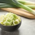 RETSEPTID | Millistes toitudes kasutada porrulauku? Vaata, kuidas selle vahva köögiviljaga suppidele, hautistele ja salatitele põnevat maitset lisada