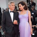 Pisikeste kaksikute vanemad George ja Amal Clooney jagasid lennukis vabanduseks kõrvaklappe
