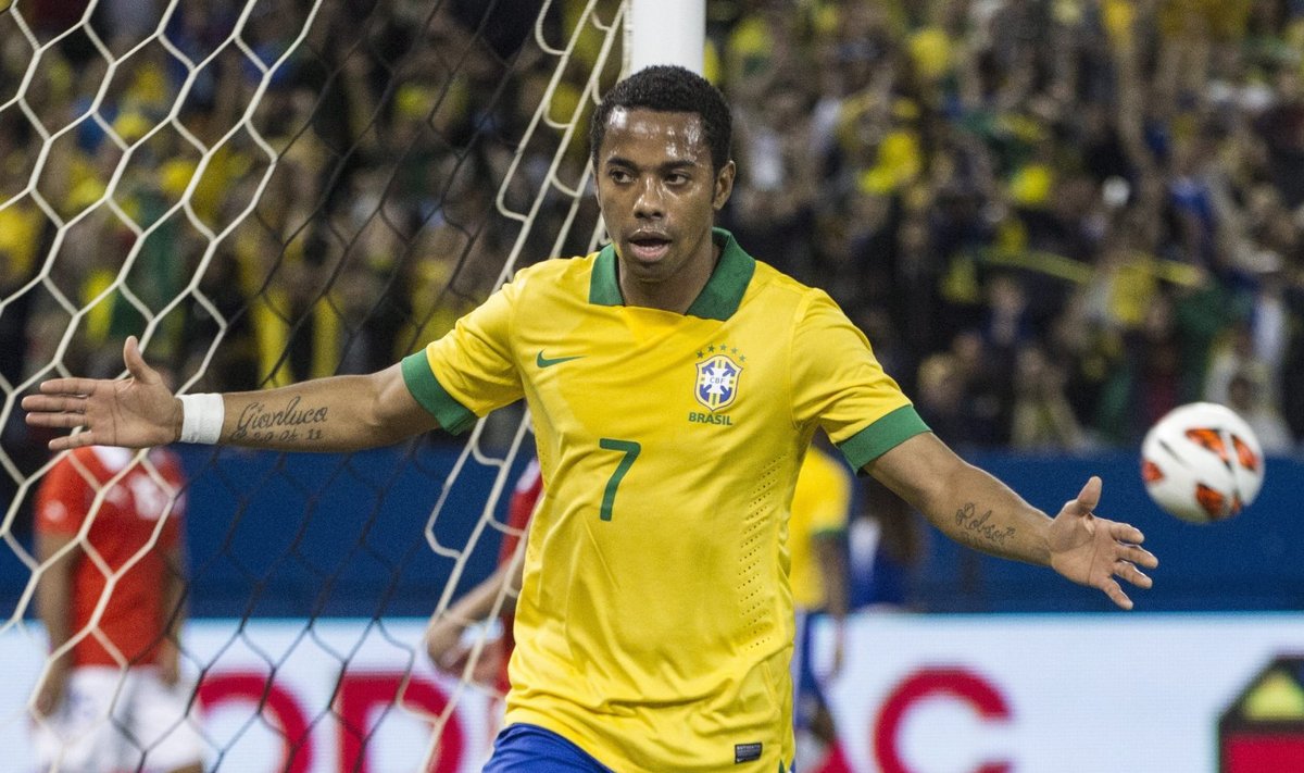 Robinho 2013. aastal Brasiilia koondise särgis.