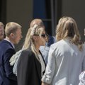 DELFI FOTOD | Kas muutused omavahelistes suhetes? Henry Sildaru lõpetas kooli, õnne tulid soovima ka ema ja Kelly