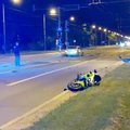 ВИДЕО И ФОТО | В Таллинне столкнулись автомобиль и мотоцикл. Одного человека доставили в больницу