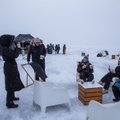 ФОТО | В Пярну впервые открылось кафе на морском льду