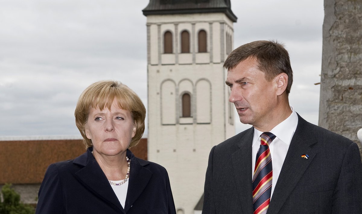 Angela Merkel käis 2008. aastal Eestis. Sel ajal peaminister olnud Andrus Ansipiga räägiti peamiselt toonasest olukorrast Gruusias.