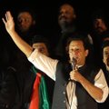 Pakistanis kogunevad rahvahulgad endise valitsusjuhi toetuseks, keda võimud tahavad arreteerida