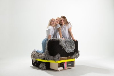 UNTANGLE autoritega: Kirke Kirikall, Rebecca Raak, Monika Teder