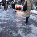 FOTOD | Trammipeatuses puhas jää, ei terakest liiva! Tallinnas on hirmus libe
