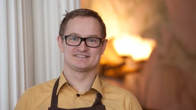 Restoraniomanik Kristjan Peäske mõõdab oma restoranide ökoloogilist jalajälge. Kliendid eelistavad võõramaist liha rohkem