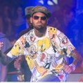 OIH! Järjekordsel muusikul keset kontserti püksid ribadeks: Chris Brown "tegi Lenny Kravitzit"