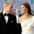 VIDEO | Kelmikas printsess! Kate patsutas tähtsal auhinnagalal abikaasa Williami tagumikku 