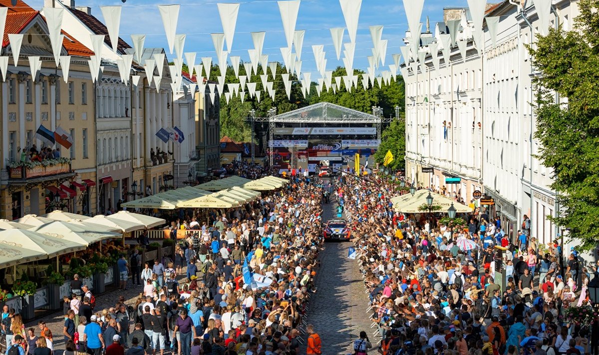 Sel suvel tõi Rally Estonia teede äär kümned tuhanded pealtvaatajad.