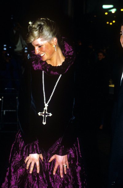printsess Diana kandmas Attallahi risti