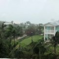 VIDEO | Eestlased Bahamal ootavad hotellis tormivarjus Doriani marutuuli