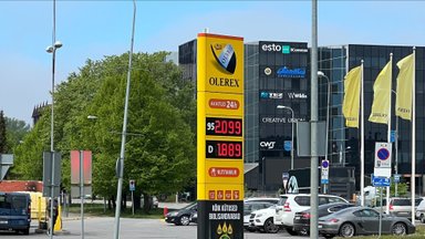 ФОТО | Очередной рекорд. Цены на моторное топливо не радуют