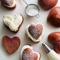 РЕЦЕПТ | День влюбленных и Масленица — два в одном! Удивите близких розовыми вастлакуклями в форме сердца