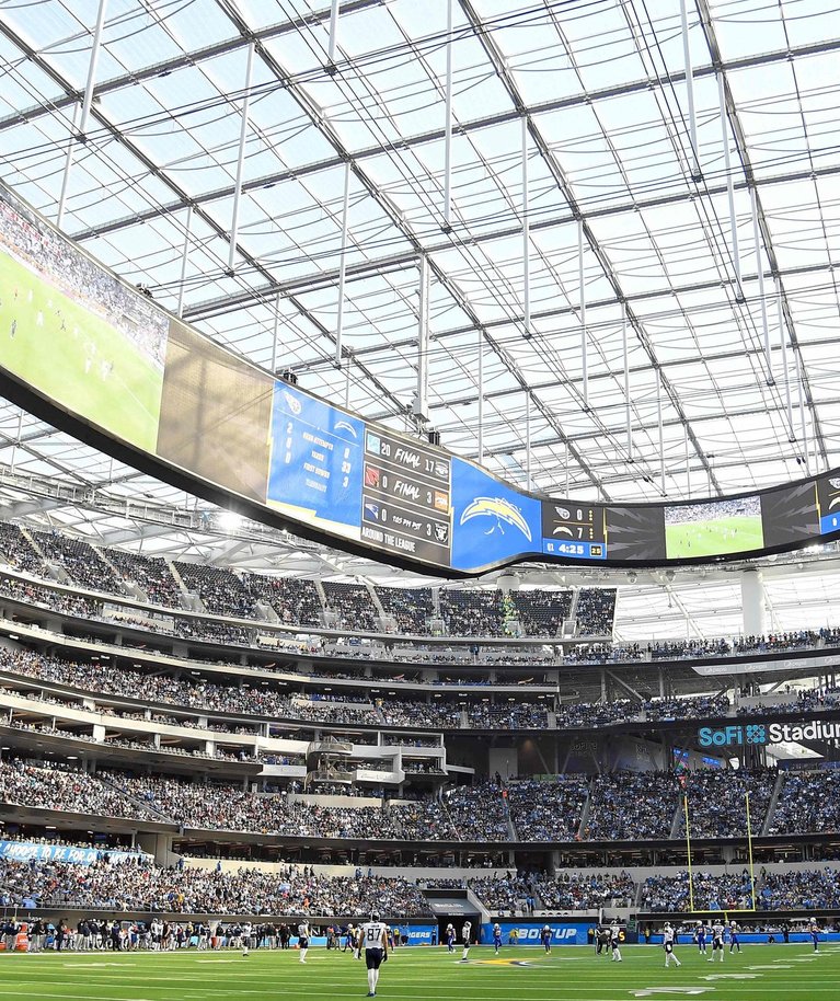 2026. aasta MM-il mängitakse muu hulgas Los Angelese ameerika jalgpalli staadionil SoFi Stadium, mille ehitamine maksis ligi kuus miljardit eurot.