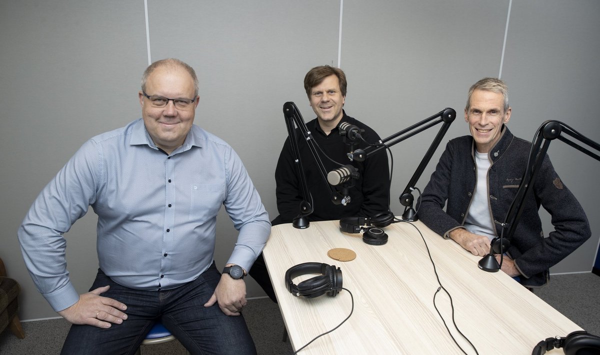 JULGELT JA OTSE: Peep (vasakult), Karol ja Kristjan rääkisid Ekspressi podcastis ilma keerutamata kõigest, mis puudutab meheks olemist, nii selle võludest kui valudest. 