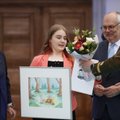 ГАЛЕРЕЯ | Трогает до слез: в День защиты детей девочка с большим сердцем получила от президента награду