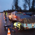 DELFI FOTOD: Politsei tegi Viljandimaal juhtidele lauskontrolli