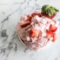 РЕЦЕПТ | Клубничное мороженое с кокосовым молоком